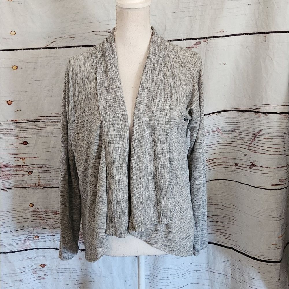 Athleta Nirvana Wear Two Ways Wrap Size Medium